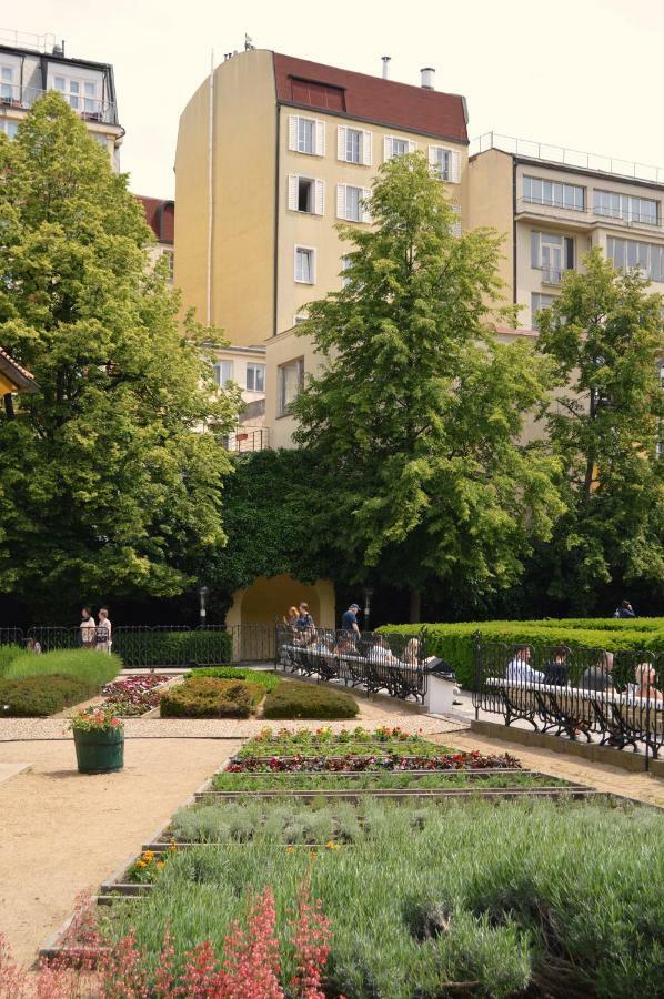 Adria Hotel Prague Ngoại thất bức ảnh
